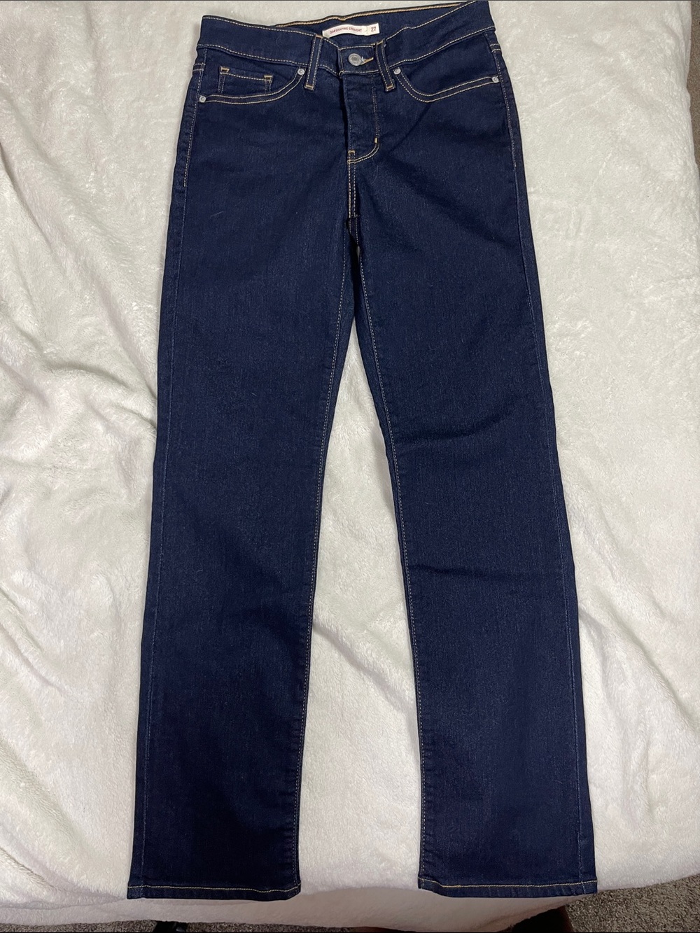 Levi's Women's Dark Indigo 314 Shaping Straight